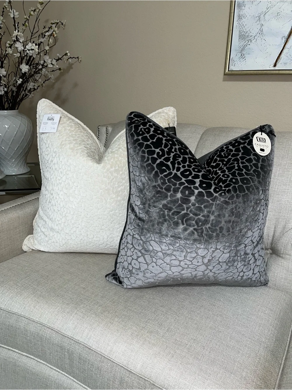 1-NWT CALLISTO HOME GRAPHITE LEOPARD DESIGN LUXURY DECORATIVE PILLOW (T06785F11)